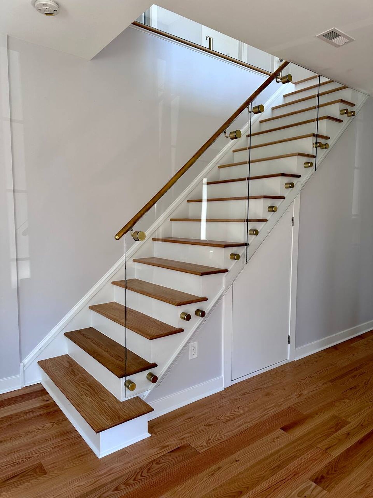 Custom Railing in Philadelphia, PA | Wood & Metal Options
